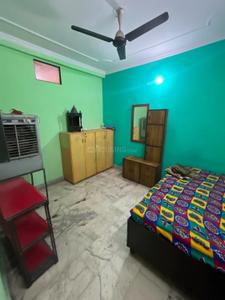 Bedroom Image of 820 Sq.ft 2 BHK Builder Floor for rent in Vaishali Ghaziabad for Rs. 25000