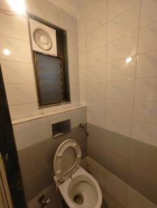 Bathroom Image of 659 Sq.ft 1 BHK Apartment / Flat for rent in DDA Flats, Narela New Delhi for Rs. 15000
