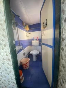 Bathroom Image of 150 Sq.ft 1 RK Apartment / Flat for sale in Bandra West Mumbai for Rs. 5000000