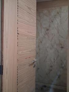Common Bathroom Image of 1050 Sq.ft 2 BHK Apartment / Flat for sale in Sector 49 Noida for Rs. 4600001