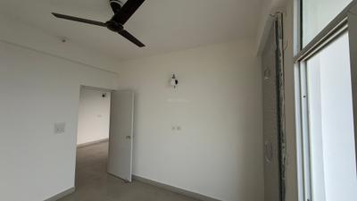 Bedroom Image of 1100 Sq.ft 2.5 BHK Apartment / Flat for sale in Mahagun Mahagunpuram, Mahagunpuram Ghaziabad for Rs. 7600000