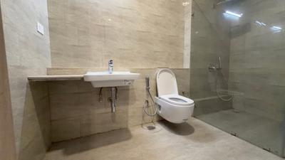Image of 2000 Sq.ft 4 BHK Apartment / Flat for rent in Adani Ten BKC, Bandra East, Mumbai for Rs. 290000