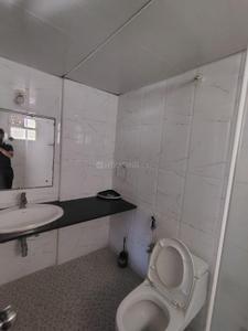 Bathroom Image of 1450 Sq.ft 2.5 BHK Apartment / Flat for rent in Shriram Summitt, Electronic City Bengaluru for Rs. 48000