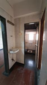Bathroom Image of 780 Sq.ft 2 BHK Builder Floor for sale in Sanpada Navi Mumbai for Rs. 9800000