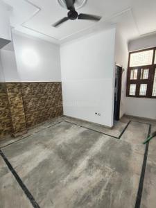 Bedroom Image of 900 Sq.ft 2 BHK Builder Floor for rent in Ramesh Nagar New Delhi for Rs. 24000