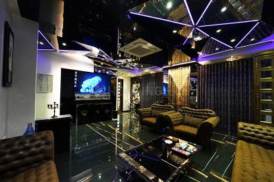 Balcony Image of 7200 Sq.ft 7 BHK Penthouse for sale in Satellite Ahmedabad for Rs. 105000000