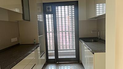 Kitchen Image of 2500 Sq.ft 5 BHK Apartment / Flat for sale in Piramal Mahalaxmi South Tower, Worli Mumbai for Rs. 152500000