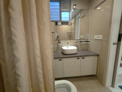 Bathroom Image of 3825 Sq.ft 4 BHK Apartment / Flat for sale in Science City Ahmedabad for Rs. 35100000