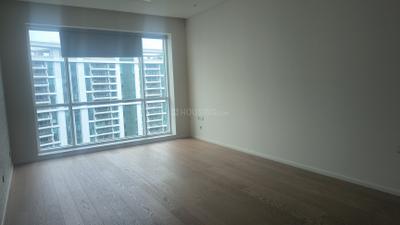 Bedroom Image of 6256 Sq.ft 4.5 BHK Apartment / Flat for sale in Magarpatta City Pune for Rs. 140000000