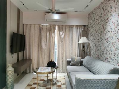 Living Room Image of 900 Sq.ft 2 BHK Apartment / Flat for sale in Puraniks Grand Central, Thane West Thane for Rs. 12000000
