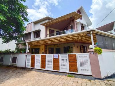 Image of 1800 Sq.ft 4.5 BHK Independent House for sale in Kuzhivelippady, Kochi for Rs. 11500000
