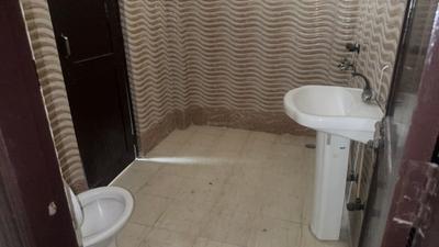 Bathroom Image of 1200 Sq.ft 2 BHK Builder Floor for rent in Sector 48 Noida for Rs. 24500