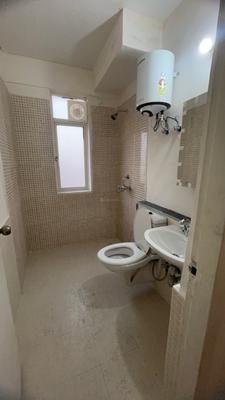Image of 1365 Sq.ft 3 BHK Apartment / Flat for rent in Jaypee Kosmos, Sector 134, Noida for Rs. 28000