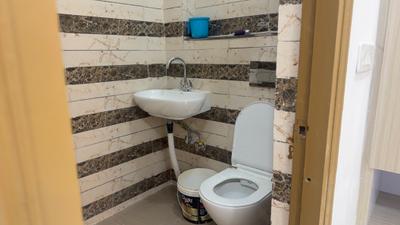 Image of 1000 Sq.ft 2 BHK Builder Floor for sale in Kotla Mubarakpur, New Delhi for Rs. 9000000