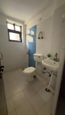 Image of 1235 Sq.ft 2 BHK Apartment / Flat for sale in Cosmos Golden Heights, Crossings Republik, Ghaziabad for Rs. 7850000