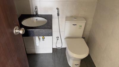 Image of 924 Sq.ft 2 BHK Apartment / Flat for sale in Kalpataru Paramount, Thane West, Thane for Rs. 16500000