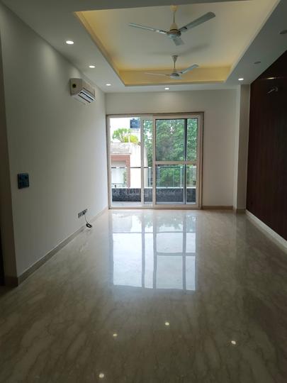 Block 12, Sarvapriya Vihar Main Image 1