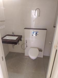 Bathroom Image of 2280 Sq.ft 4.5 BHK Apartment / Flat for sale in Rising Homes At DXP 92, Sector 92 Gurgaon for Rs. 29900000