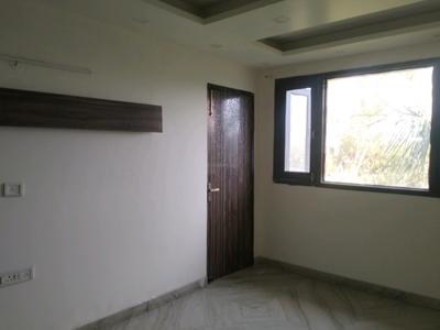 Bedroom Image of 1000 Sq.ft 3 BHK Builder Floor for sale in Ramesh Nagar New Delhi for Rs. 14500000