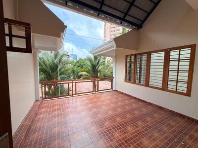 Balcony Image of 5000 Sq.ft 5 BHK Villa for sale in Kakkanad Kochi for Rs. 70000000