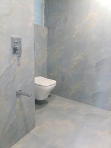 Common Bathroom Image of 1900 Sq.ft 3 BHK Apartment / Flat for sale in GeeCee Emerald, Kharghar Navi Mumbai for Rs. 19000000