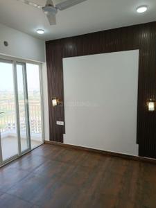 Bedroom Image of 1400 Sq.ft 3 BHK Apartment / Flat for rent in Mahagun Mantra I, Noida Extension Greater Noida for Rs. 26000