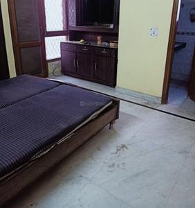 Bedroom Image of 900 Sq.ft 2 BHK Builder Floor for rent in Jangpura New Delhi for Rs. 48000