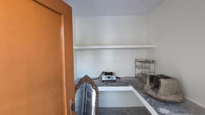 Bedroom Image of 600 Sq.ft 2 BHK Builder Floor for rent in Khushhalpur Moradabad for Rs. 9500