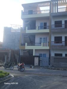 Image of 1050 Sq.ft 3 BHK Independent House for rent in Gosainganj, Lucknow for Rs. 14000