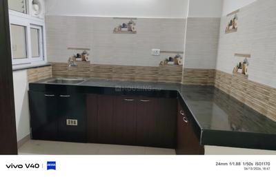 Kitchen Image of 856 Sq.ft 2 BHK Apartment / Flat for rent in Sholinganallur Chennai for Rs. 25000