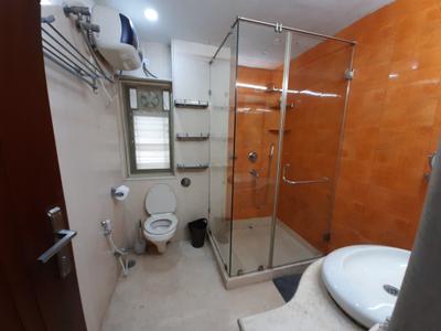 Bathroom Image of 5500 Sq.ft 5 BHK Apartment / Flat for sale in Ballygunge Kolkata for Rs. 55000000