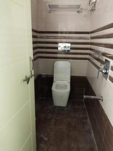 Bathroom Image of 640 Sq.ft 1 BHK Builder Floor for rent in Kondapur Hyderabad for Rs. 24500