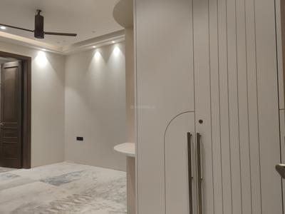 Bedroom Image of 2538 Sq.ft 4.5 BHK Builder Floor for sale in Model Town New Delhi for Rs. 60000000