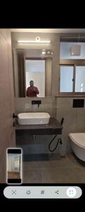 Bathroom Image of 1600 Sq.ft 3 BHK Apartment / Flat for rent in Paarth Aadyant, Ahmamau Lucknow for Rs. 50000