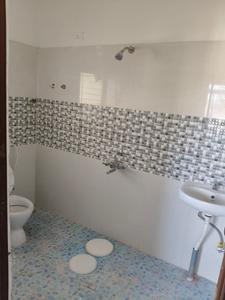Bathroom Image of 1460 Sq.ft 3 BHK Apartment / Flat for sale in G S Road Guwahati for Rs. 8200000