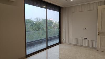 Bedroom Image of 2050 Sq.ft 3 BHK Builder Floor for sale in Safdarjung Enclave New Delhi for Rs. 105000000