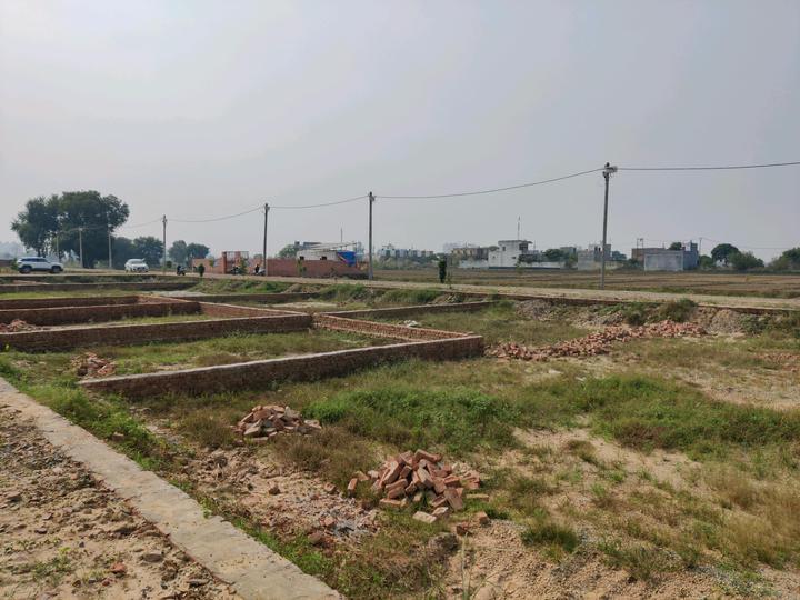 Vrindavan Garden Main Image 1