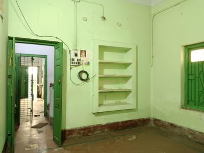 Bedroom Image of 2200 Sq.ft 7 BHK Independent House for sale in Behala Kolkata for Rs. 14000000