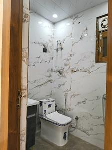 Common Bathroom Image of 1350 Sq.ft 3 BHK Builder Floor for sale in Indirapuram Ghaziabad for Rs. 13000000