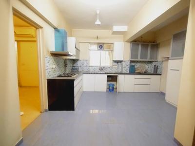 Kitchen Image of 1295 Sq.ft 3 BHK Apartment / Flat for sale in Hiranandani Meadows, Thane West Thane for Rs. 26000000