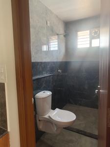 Bathroom Image of 1250 Sq.ft 3 BHK Builder Floor for rent in Vidyaranyapura Bengaluru for Rs. 32000