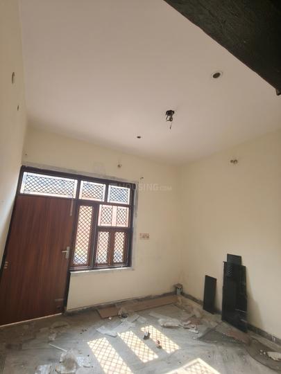 Ratan Vihar, Sector 105 Main Image 1