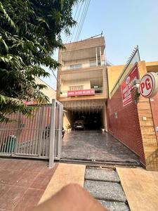 Balcony Image of Shree Shyam Deluxe PG in Sector 41, Gurgaon