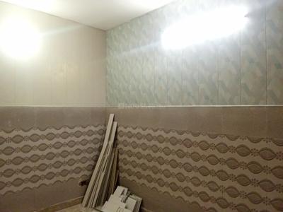 Bathroom Image of 900 Sq.ft 2 BHK Builder Floor for rent in Vasundhara Ghaziabad for Rs. 14000