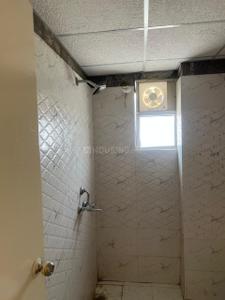 Bathroom Image of 1000 Sq.ft 2 BHK Apartment / Flat for sale in MRG The Meridian, Sector 89 Gurgaon for Rs. 7000000