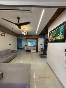 4 BHK Flat