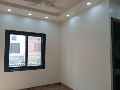 Bedroom Image of 1200 Sq.ft 3 BHK Builder Floor for rent in Paschim Vihar New Delhi for Rs. 45000