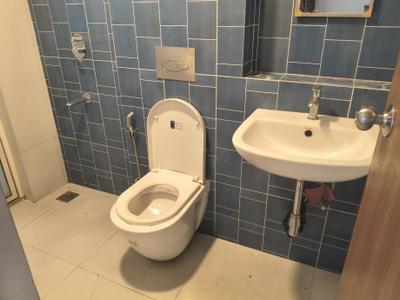 Image of 1020 Sq.ft 2 BHK Apartment / Flat for sale in Lodha Amara, Kolshet, Thane for Rs. 12800000