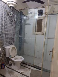 Bathroom Image of 1000 Sq.ft 2 BHK Builder Floor for rent in Ansal Executive Residency, Sector 57 Gurgaon for Rs. 31000