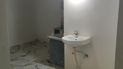 Bathroom Image of 850 Sq.ft 2 BHK Apartment / Flat for sale in Chinsurah Hooghly for Rs. 3000000